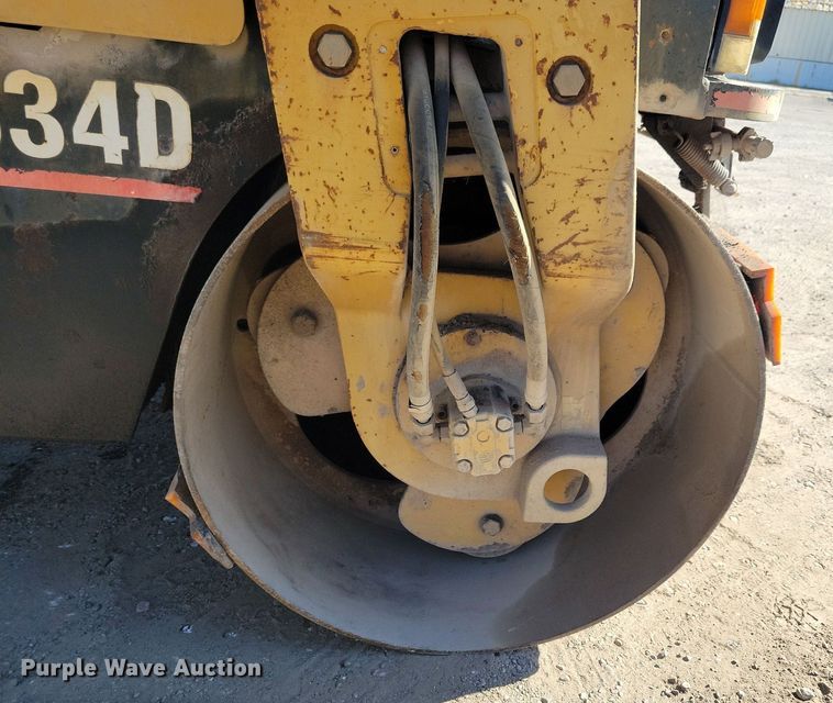 image for item DN4143 2004 Caterpillar CB-334D  double drum vibratory roller