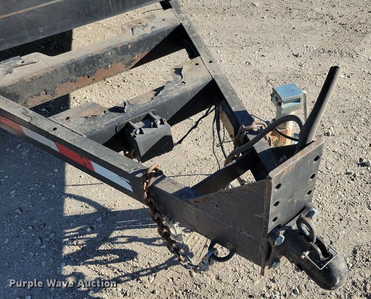 image for item DN4144 2013 Equip Inc Optimax 825  seal coating trailer