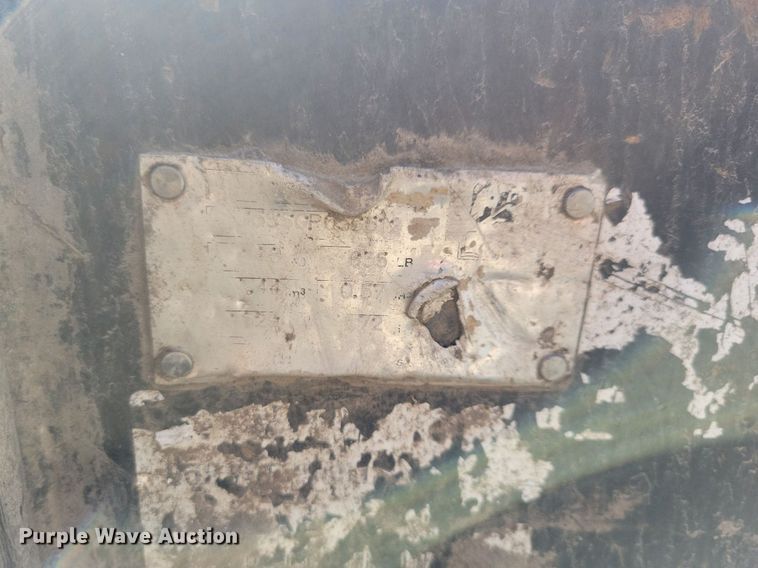 image for item DN4150 2004 Caterpillar 236B  skid steer loader