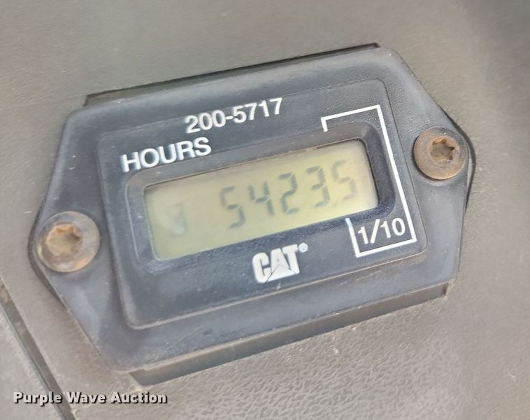 image for item DN4150 2004 Caterpillar 236B  skid steer loader