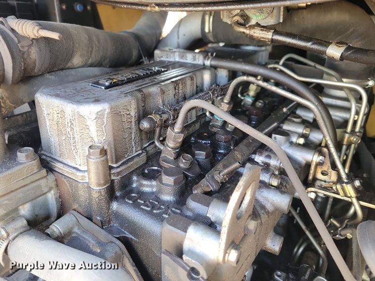 image for item DN4150 2004 Caterpillar 236B  skid steer loader