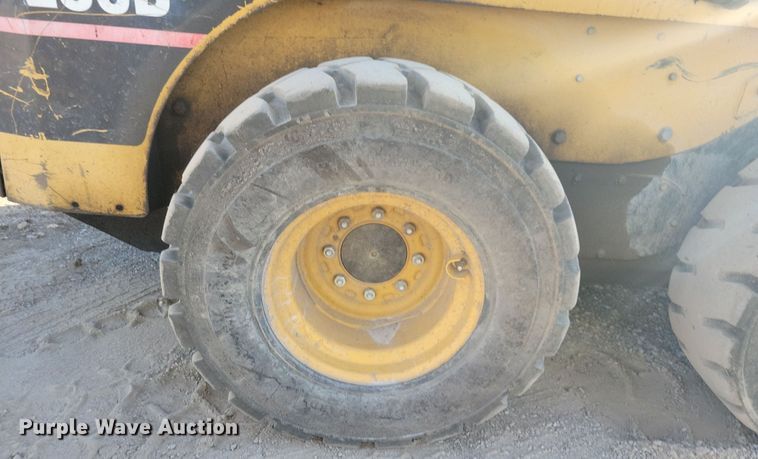 image for item DN4150 2004 Caterpillar 236B  skid steer loader