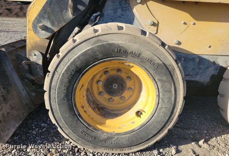 image for item DN4150 2004 Caterpillar 236B  skid steer loader