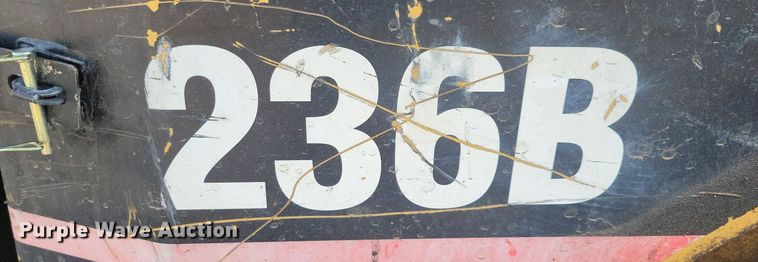 image for item DN4150 2004 Caterpillar 236B  skid steer loader