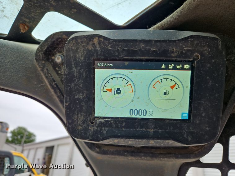 image for item DP2502 2021 Bobcat S62  skid steer loader