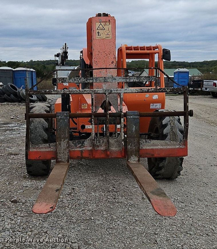 image for item DP2508 2013 JLG 8042  telehandler