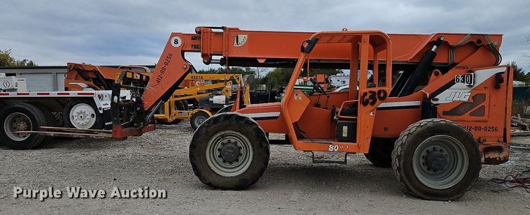image for item DP2508 2013 JLG 8042  telehandler