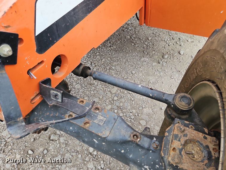 image for item DP2508 2013 JLG 8042  telehandler