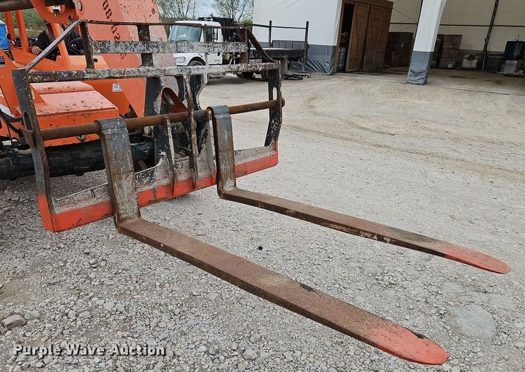 image for item DP2508 2013 JLG 8042  telehandler