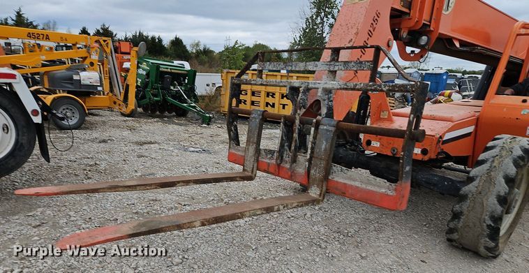 image for item DP2508 2013 JLG 8042  telehandler