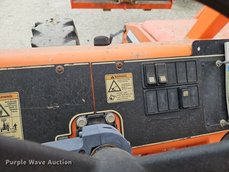 image for item DP2508 2013 JLG 8042  telehandler
