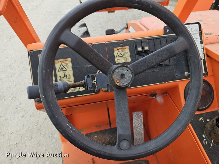 image for item DP2508 2013 JLG 8042  telehandler