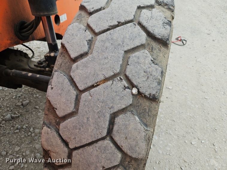 image for item DP2508 2013 JLG 8042  telehandler