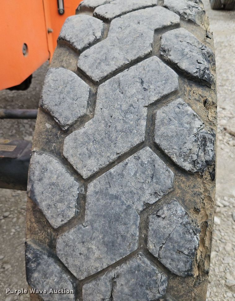 image for item DP2508 2013 JLG 8042  telehandler