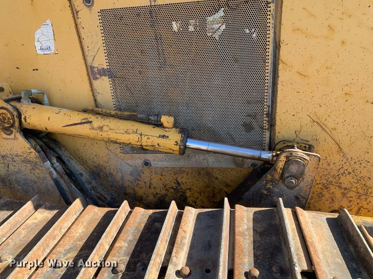 image for item DP8680 1995 John Deere 550G LGP Series IV  dozer