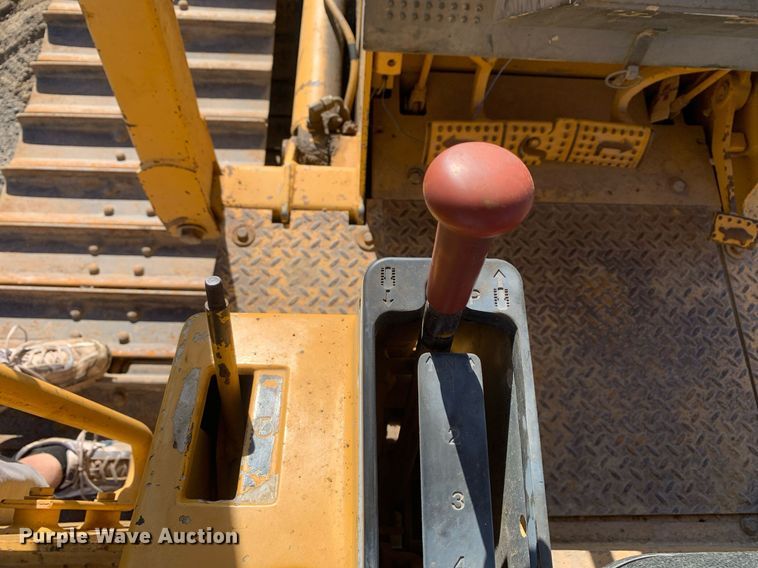 image for item DP8680 1995 John Deere 550G LGP Series IV  dozer