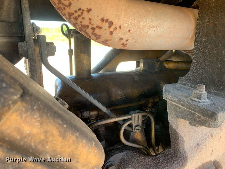 image for item DP8680 1995 John Deere 550G LGP Series IV  dozer