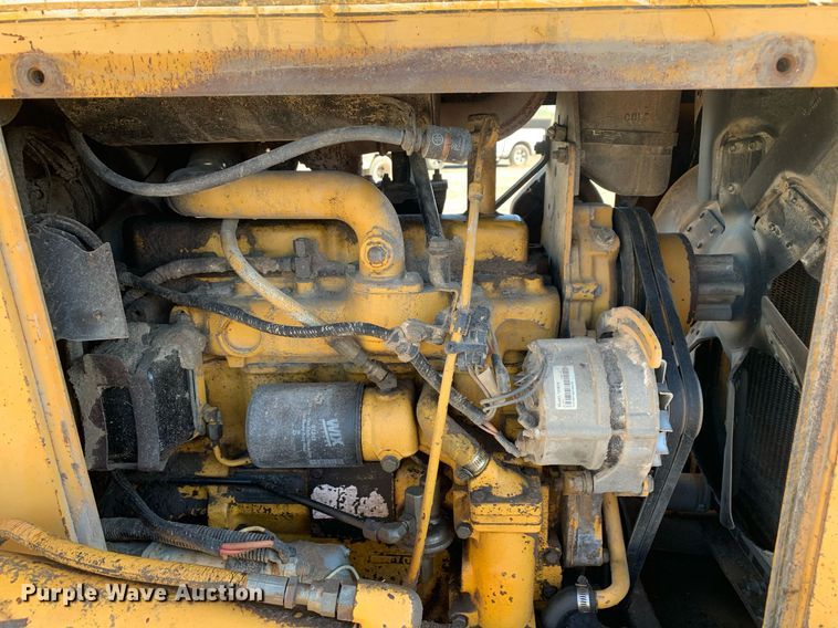 image for item DP8680 1995 John Deere 550G LGP Series IV  dozer