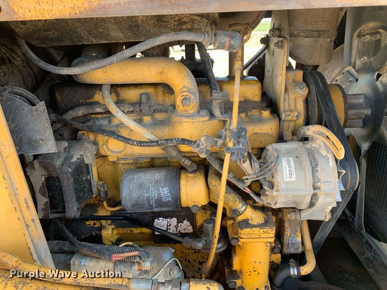 image for item DP8680 1995 John Deere 550G LGP Series IV  dozer