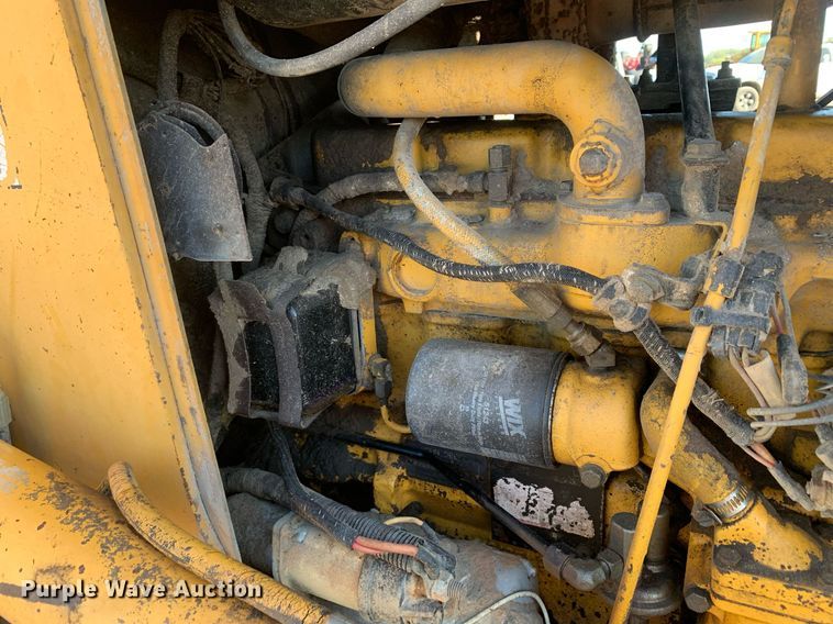 image for item DP8680 1995 John Deere 550G LGP Series IV  dozer