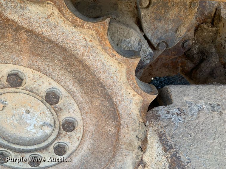 image for item DP8680 1995 John Deere 550G LGP Series IV  dozer