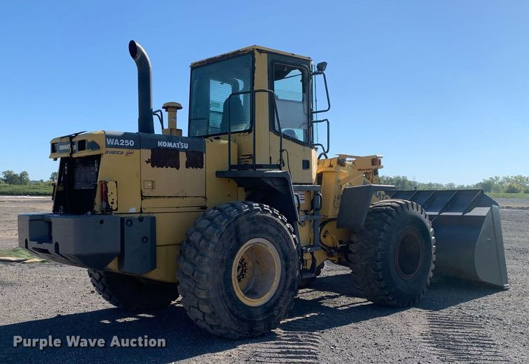 image for item DP8681 2002 Komatsu WA250-3MC  wheel loader