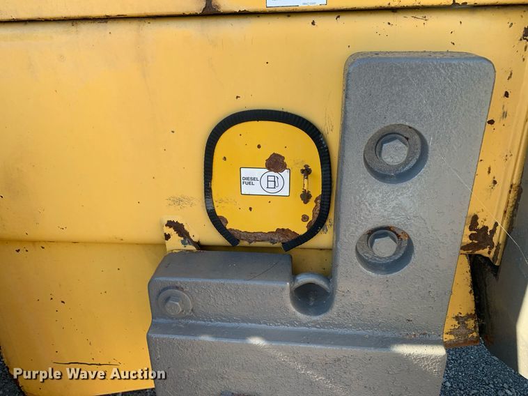 image for item DP8681 2002 Komatsu WA250-3MC  wheel loader