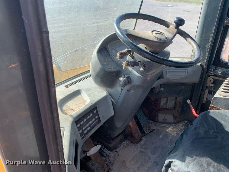 image for item DP8681 2002 Komatsu WA250-3MC  wheel loader