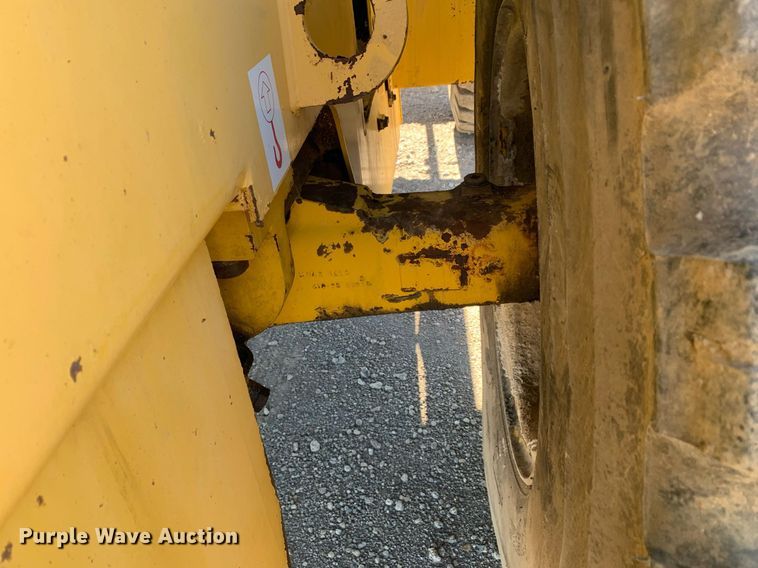 image for item DP8681 2002 Komatsu WA250-3MC  wheel loader