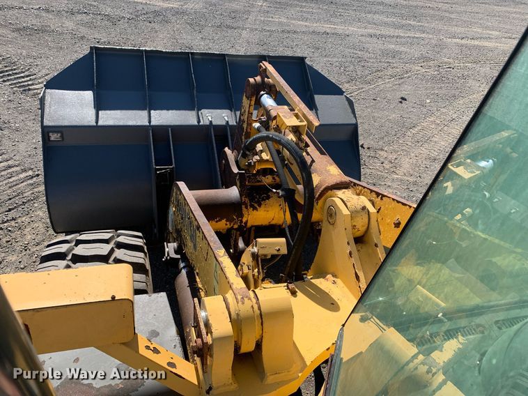 image for item DP8681 2002 Komatsu WA250-3MC  wheel loader