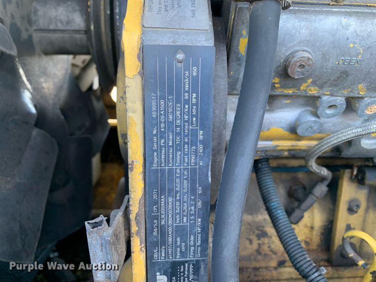 image for item DP8681 2002 Komatsu WA250-3MC  wheel loader