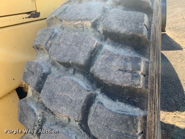 image for item DP8681 2002 Komatsu WA250-3MC  wheel loader