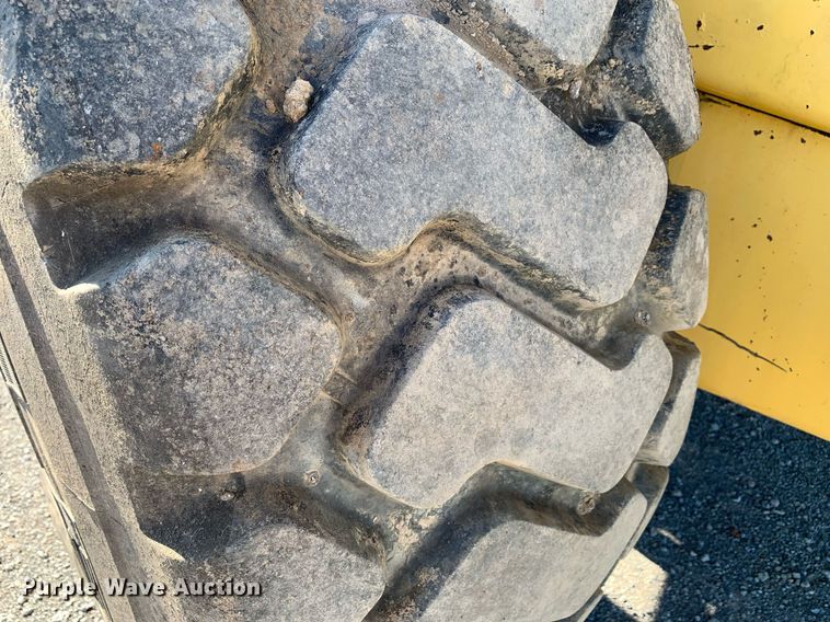 image for item DP8681 2002 Komatsu WA250-3MC  wheel loader