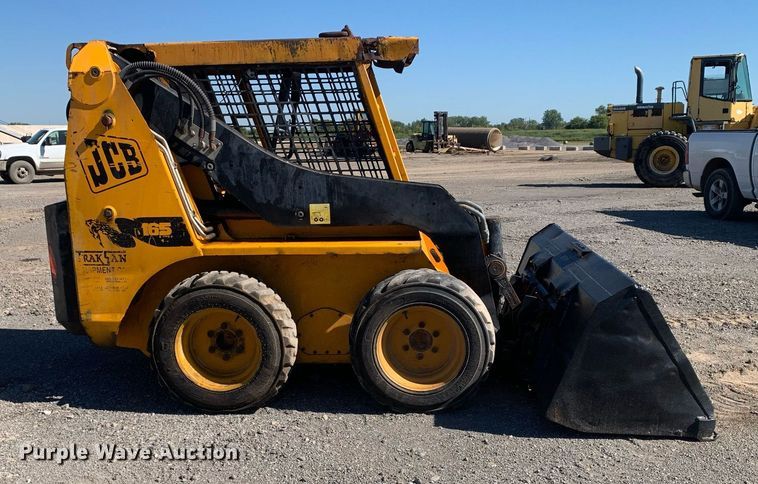 image for item DP8682 1999 JCB 165  skid steer loader