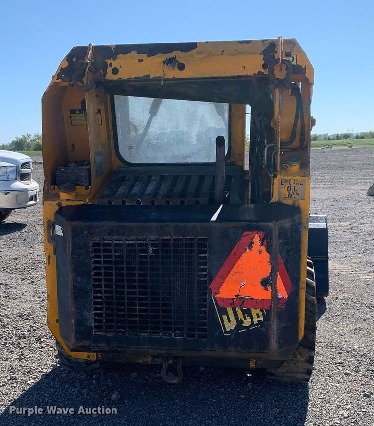 image for item DP8682 1999 JCB 165  skid steer loader