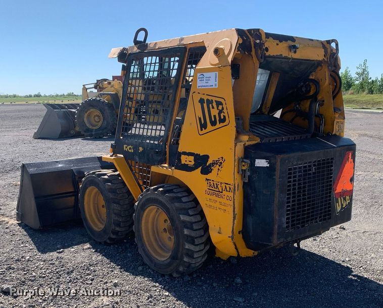 image for item DP8682 1999 JCB 165  skid steer loader