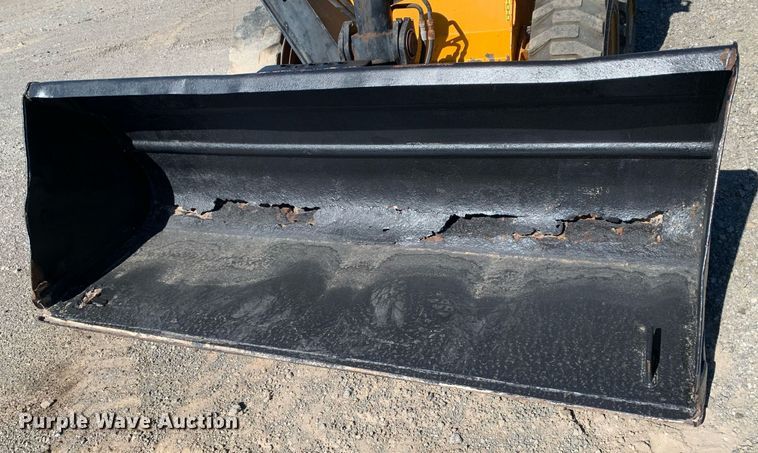 image for item DP8682 1999 JCB 165  skid steer loader