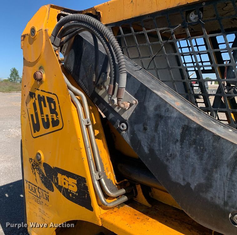 image for item DP8682 1999 JCB 165  skid steer loader