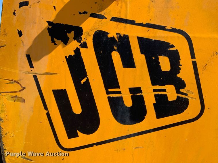 image for item DP8682 1999 JCB 165  skid steer loader