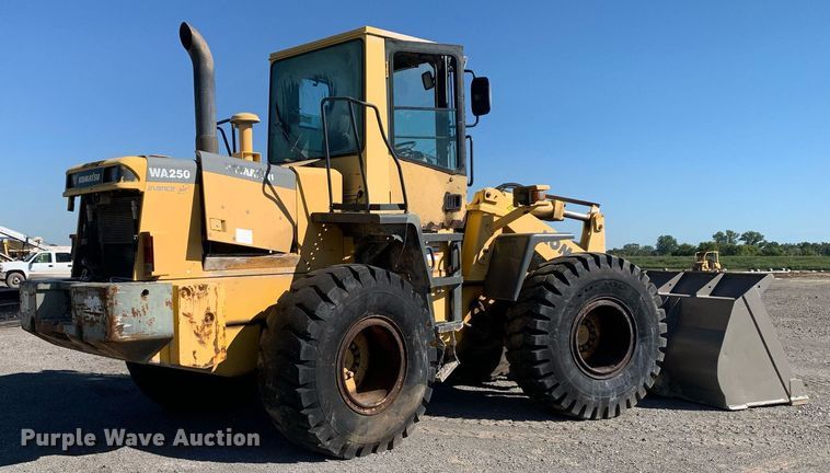 image for item DP8683 2002 Komatsu WA250-3MC  wheel loader