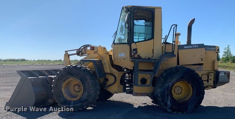 image for item DP8683 2002 Komatsu WA250-3MC  wheel loader