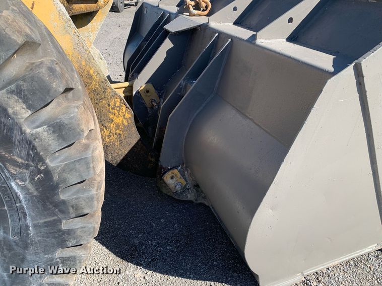 image for item DP8683 2002 Komatsu WA250-3MC  wheel loader