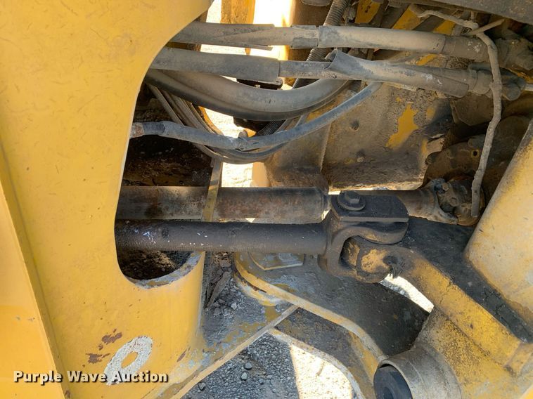 image for item DP8683 2002 Komatsu WA250-3MC  wheel loader