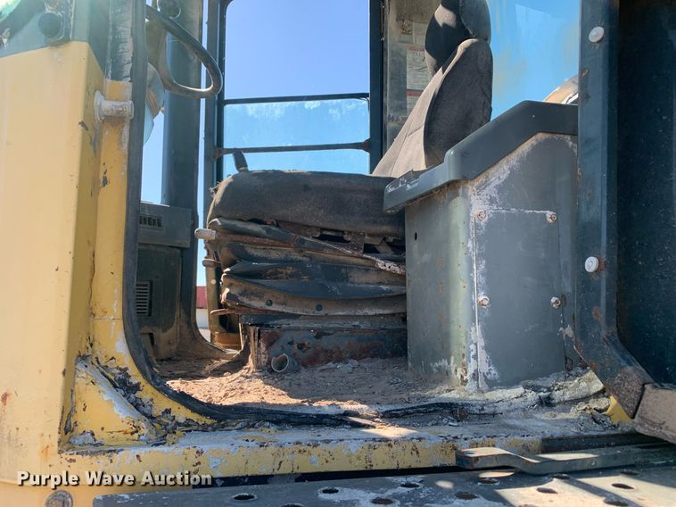 image for item DP8683 2002 Komatsu WA250-3MC  wheel loader