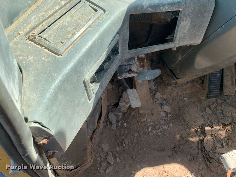 image for item DP8683 2002 Komatsu WA250-3MC  wheel loader