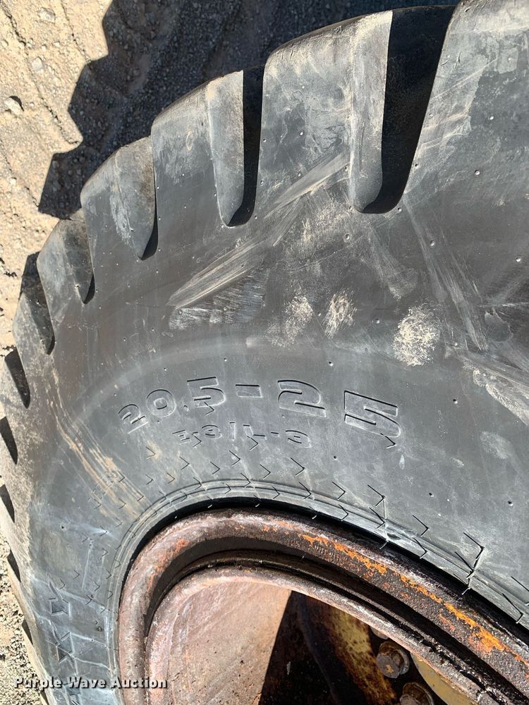 image for item DP8683 2002 Komatsu WA250-3MC  wheel loader