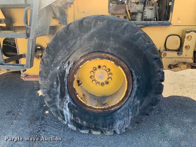 image for item DP8683 2002 Komatsu WA250-3MC  wheel loader