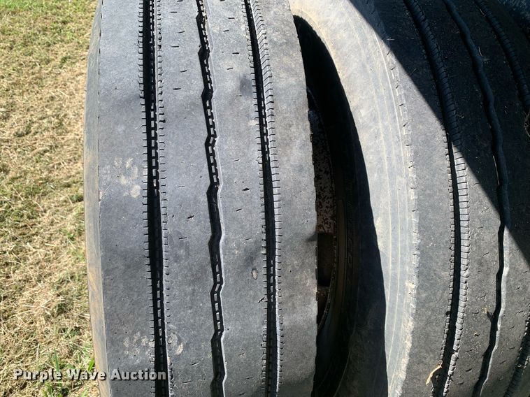 image for item DP8685 2005 Hilbilt 26-26HDMT  end dump trailer