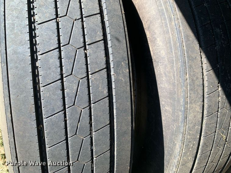 image for item DP8685 2005 Hilbilt 26-26HDMT  end dump trailer