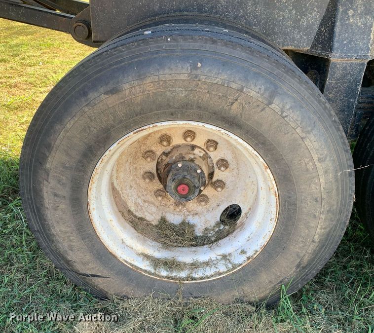 image for item DP8685 2005 Hilbilt 26-26HDMT  end dump trailer